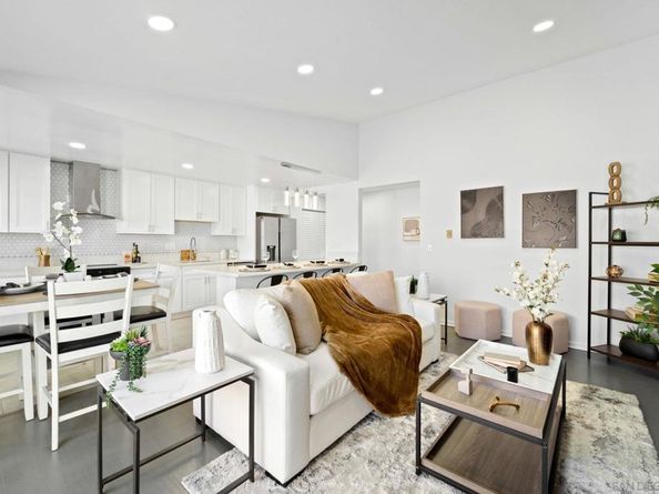 2352 Grand Ave, San Diego CA 92109