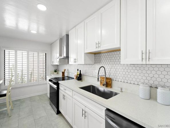 2352 Grand Ave, San Diego CA 92109