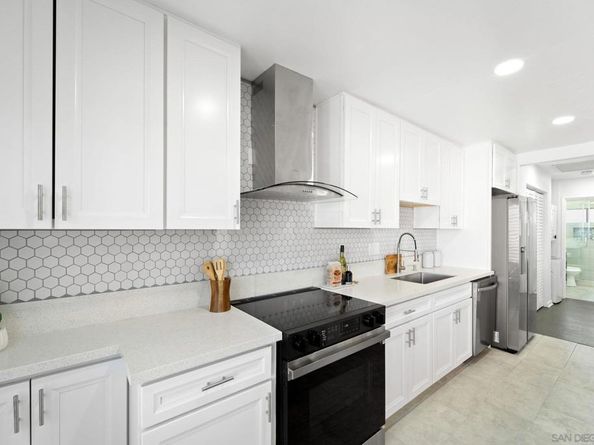 2352 Grand Ave, San Diego CA 92109