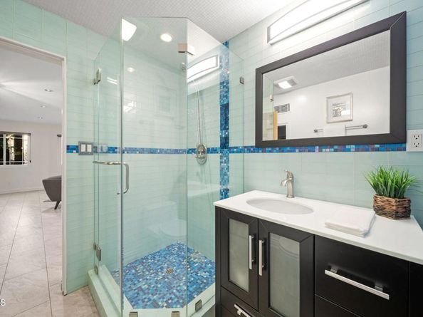 1038 Oban Drive, Los Angeles CA 90065