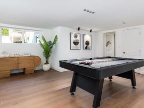 2345 Orange Cove Avenue, La Crescenta CA 91214