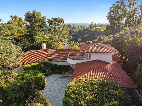 399 N San Rafael Avenue, Pasadena CA 91105