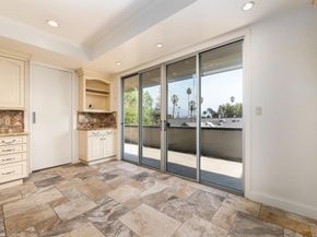 380 S Orange Grove Boulevard 12, Pasadena CA 91105