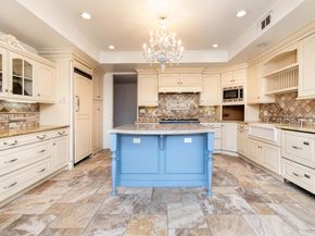 380 S Orange Grove Boulevard 12, Pasadena CA 91105