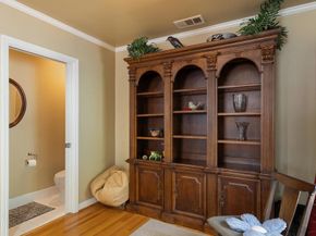 5015 Verwood Avenue, Glendale CA 91214