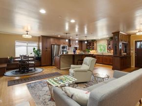 5015 Verwood Avenue, Glendale CA 91214