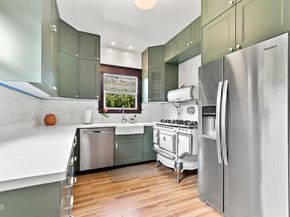 733 N Mar Vista Avenue, Pasadena CA 91104