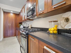 139 S Los Robles Avenue 205, Pasadena CA 91101