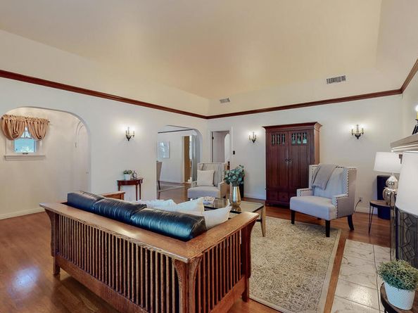 840 N Euclid Avenue, Upland CA 91786