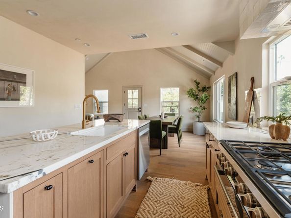 2612 Marathon Street, Los Angeles CA 90026