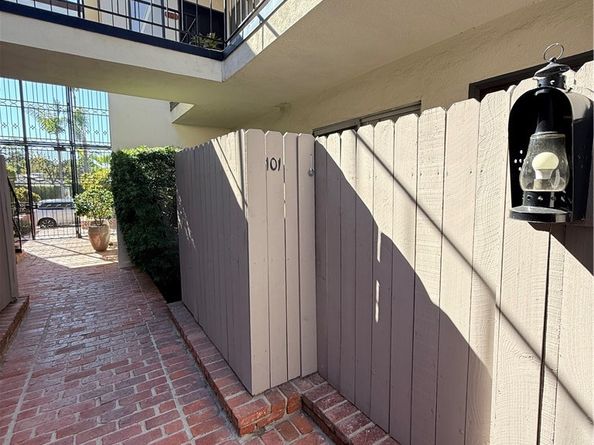 1522 S Centinela 101, Los Angeles CA 90025