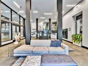 178 S Euclid Avenue 202, Pasadena CA 91101