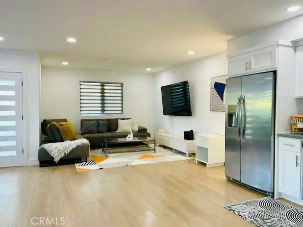 325 N Union Avenue, Los Angeles CA 90026
