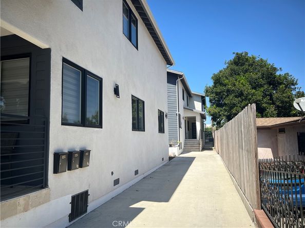 325 N Union Avenue, Los Angeles CA 90026