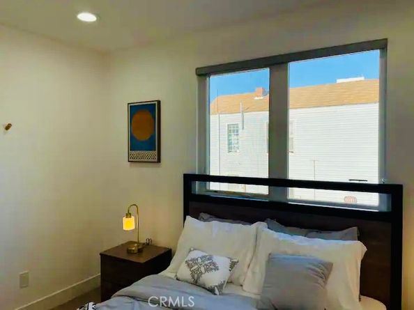 325 N Union Avenue, Los Angeles CA 90026