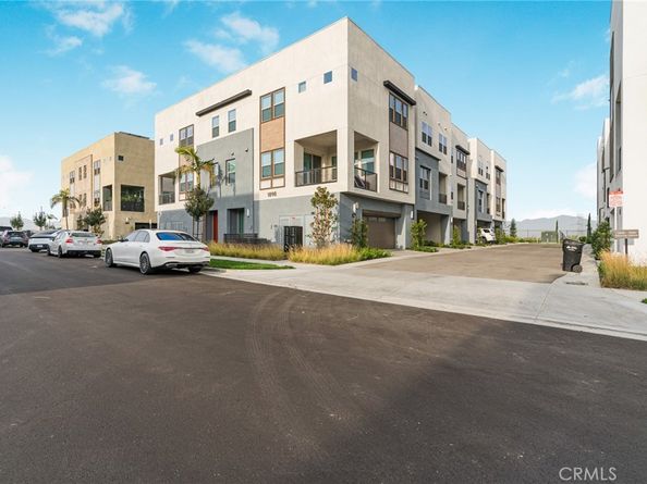 1888 Hollyleaf Ter, Montebello CA 90640