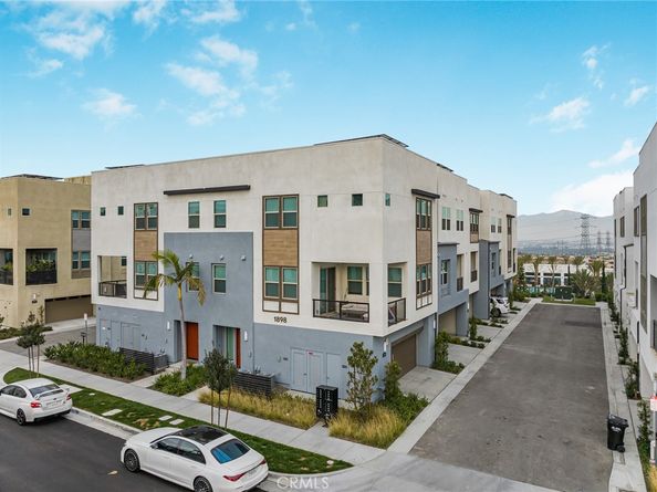 1888 Hollyleaf Ter, Montebello CA 90640