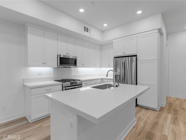 1888 Hollyleaf Ter, Montebello CA 90640