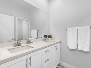 121 Novel, Irvine CA 92618