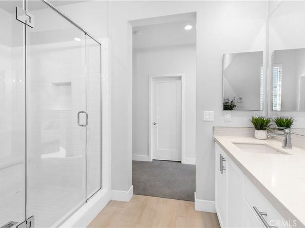 121 Novel, Irvine CA 92618