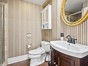 33 Modesto, Irvine CA 92602