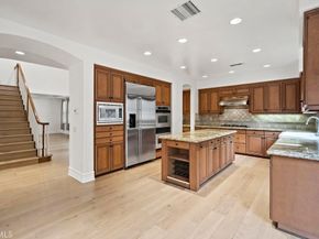 33 Modesto, Irvine CA 92602