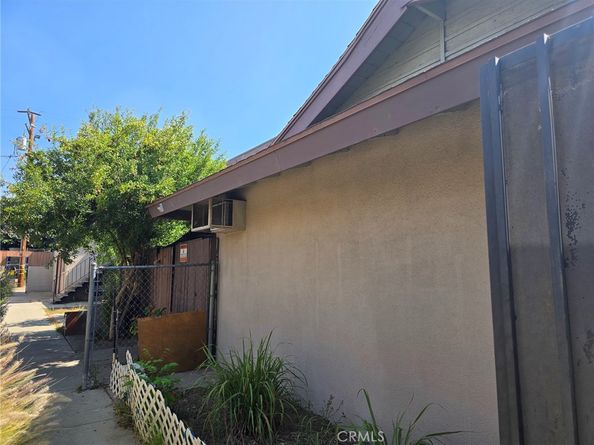 4642 Canoga Street, Montclair CA 91763