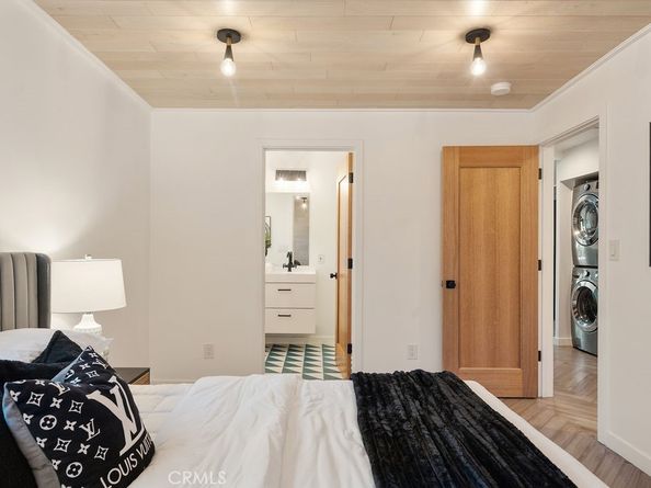 3041 Atwater Avenue, Los Angeles CA 90039