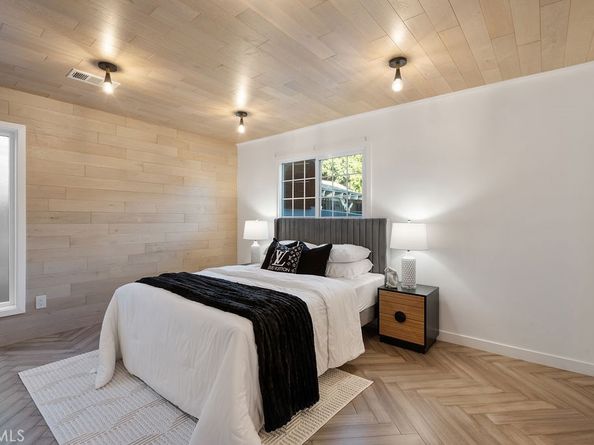 3041 Atwater Avenue, Los Angeles CA 90039