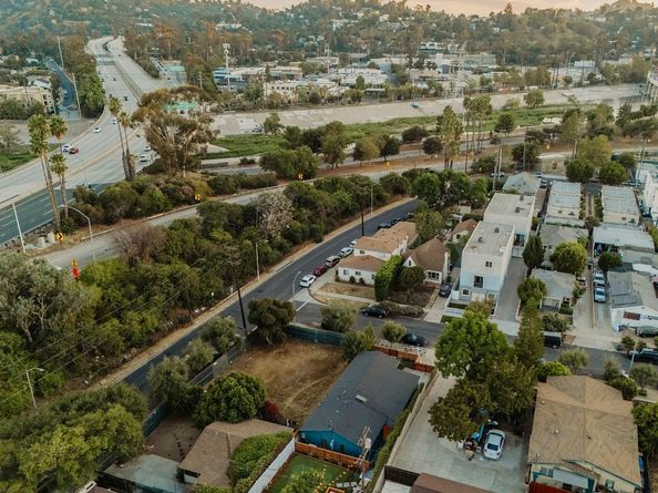 3041 Atwater Avenue, Los Angeles CA 90039