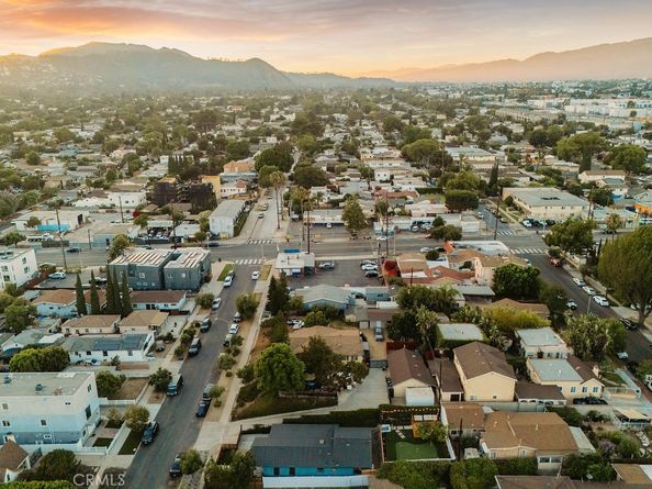 3041 Atwater Avenue, Los Angeles CA 90039