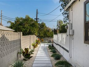 5754 Satsuma Avenue, North Hollywood CA 91601