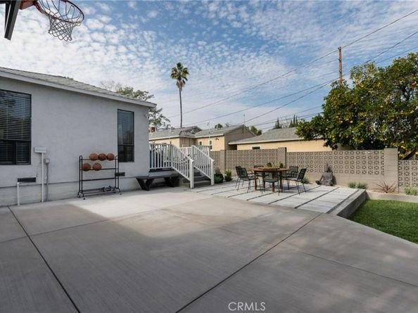 5754 Satsuma Avenue, North Hollywood CA 91601