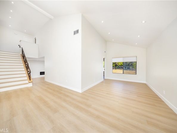 19 Viewpoint Circle, Pomona CA 91766