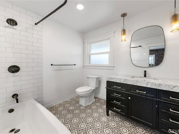 800 Pacific Avenue 401, Long Beach CA 90813