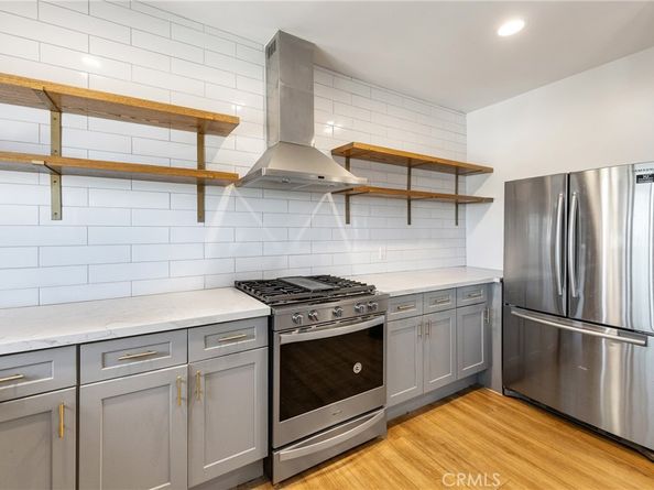 800 Pacific Avenue 401, Long Beach CA 90813