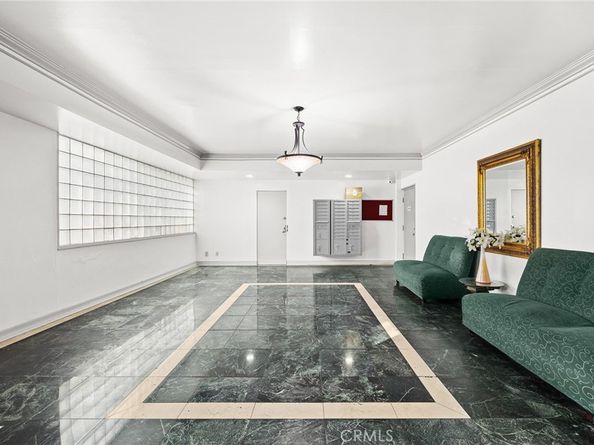 1310 N Detroit Street 405, Los Angeles CA 90046