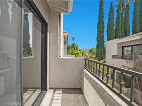 14634 Magnolia Boulevard 4, Sherman Oaks CA 91403