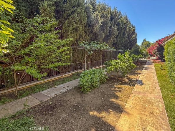 202 W Lemon Avenue, Arcadia CA 91007