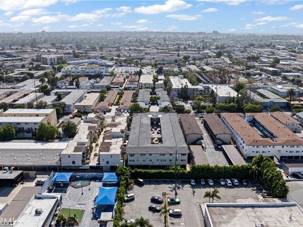 800 N Eucalyptus Avenue 108, Inglewood CA 90302