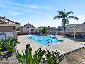 818 Amber Oaks, Pomona CA 91767