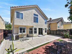 818 Amber Oaks, Pomona CA 91767