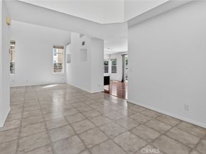 818 Amber Oaks, Pomona CA 91767