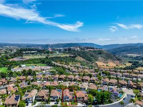 30 Sunswept Mesa, Aliso Viejo CA 92656
