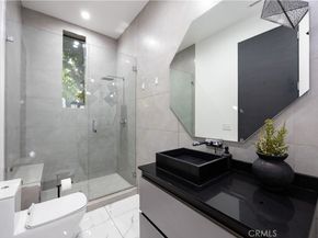 630 N Martel, Los Angeles CA 90036