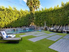 630 N Martel, Los Angeles CA 90036