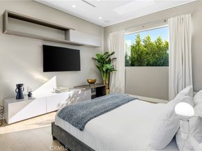 630 N Martel, Los Angeles CA 90036