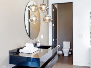 630 N Martel, Los Angeles CA 90036