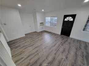 4401 La Clede Avenue, Los Angeles CA 90039