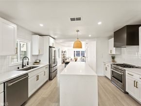 2942 S West View, Los Angeles CA 90016